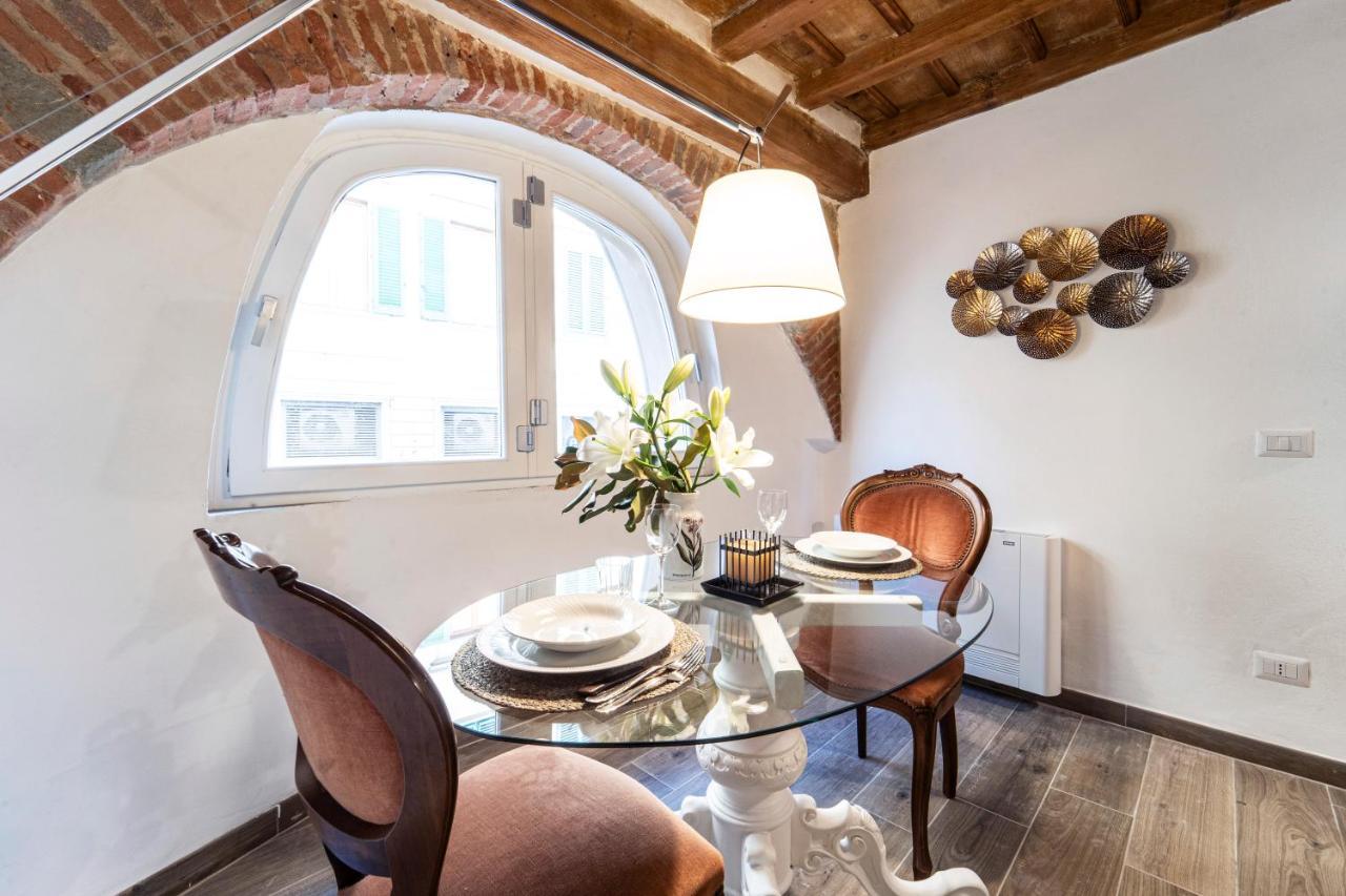 Palazzovilla Historic Building Luxury Suite Florence Exterior photo