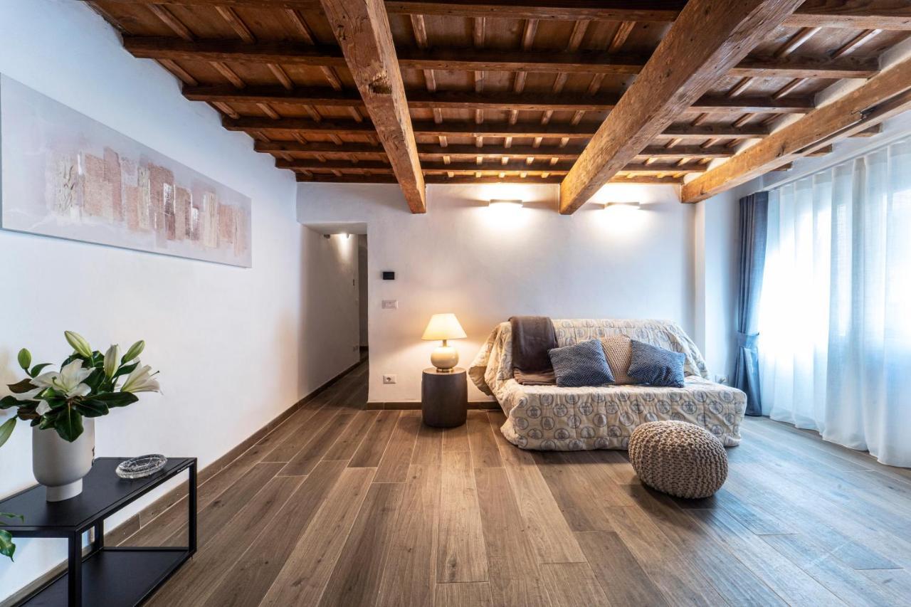 Palazzovilla Historic Building Luxury Suite Florence Exterior photo
