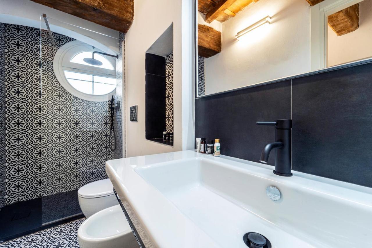 Palazzovilla Historic Building Luxury Suite Florence Exterior photo